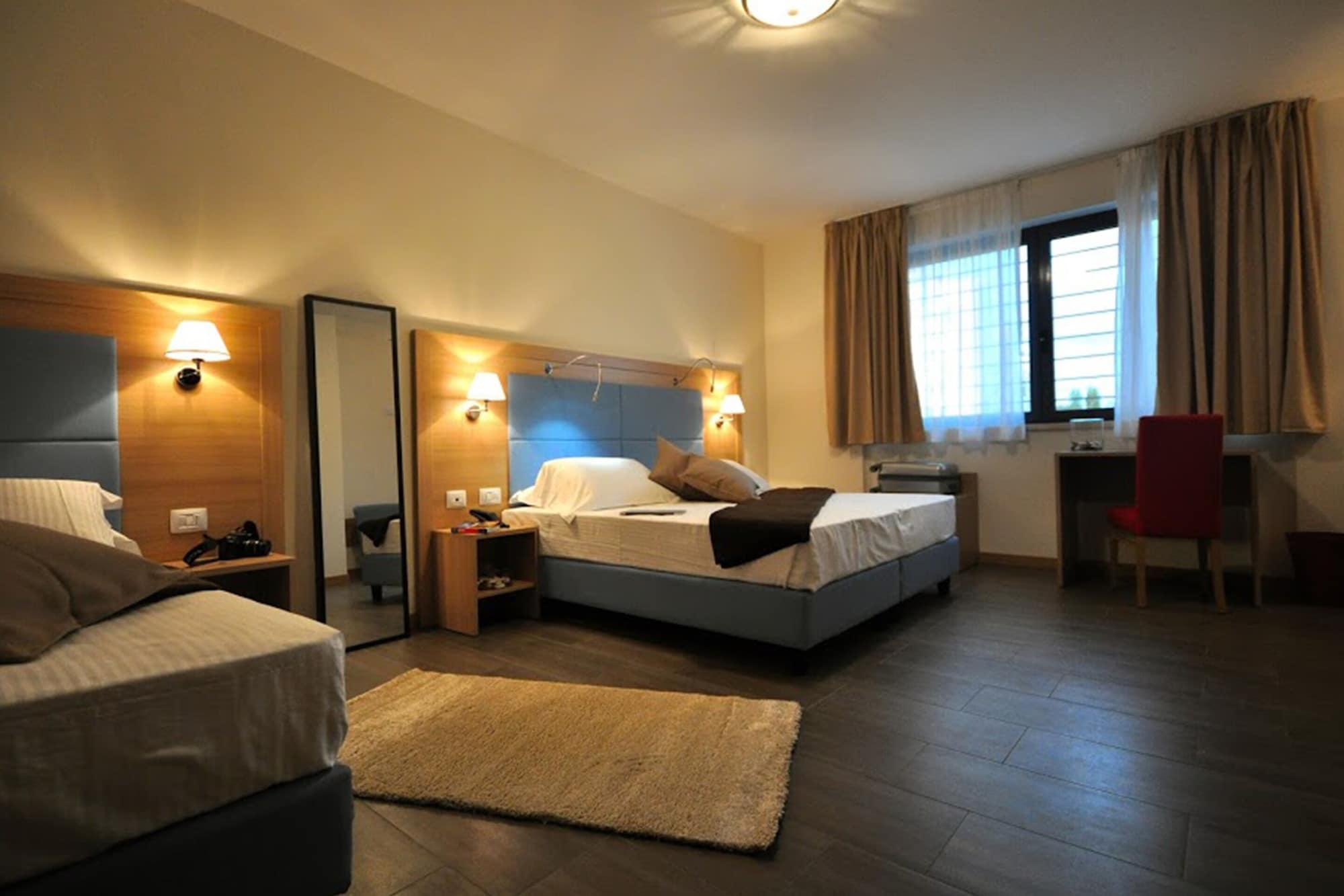 325 Tor Vergata Hotel