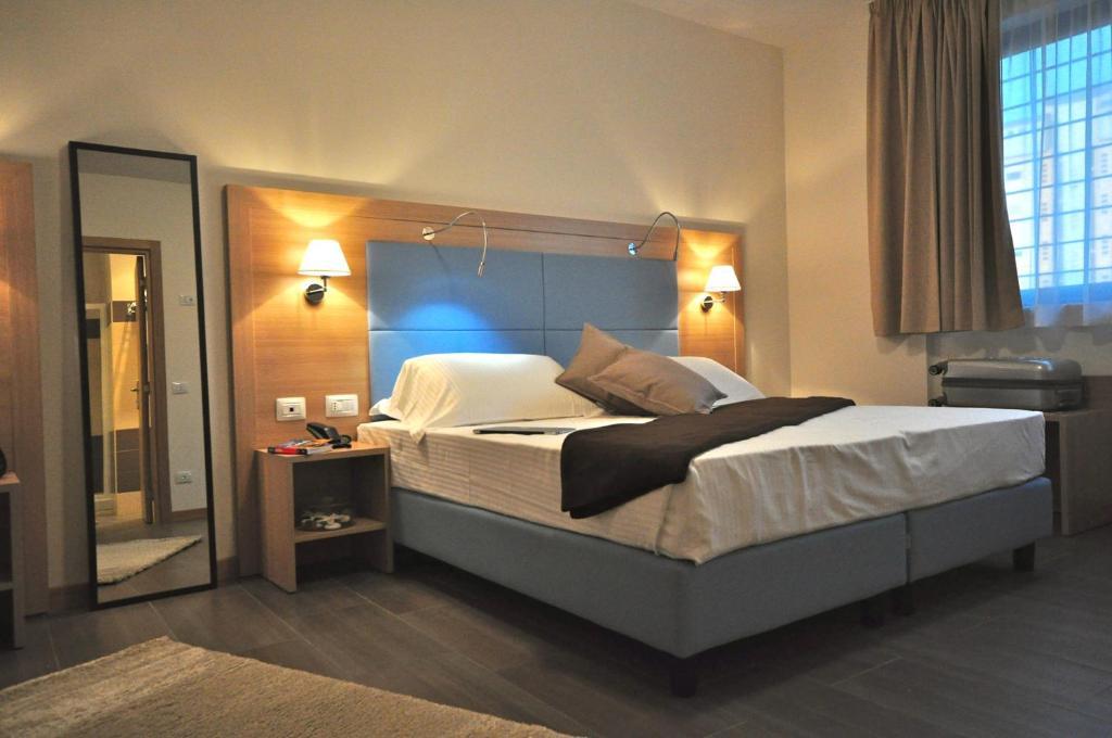 Hotel 325 Tor Vergata 3*
