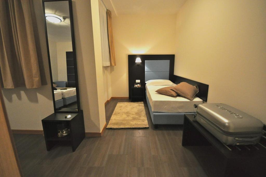 325 Tor Vergata Hotel Roma
